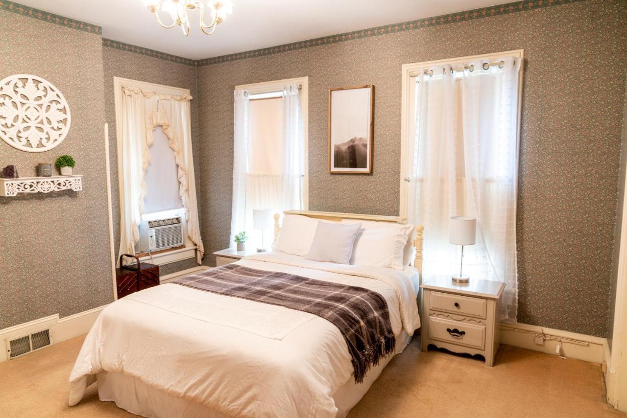 Charming Executive Victorian Mansion W/ Free Parking - Near Bucknell Βίλα Milton Εξωτερικό φωτογραφία