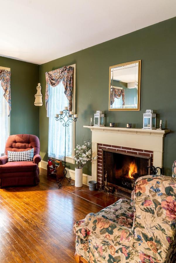 Charming Executive Victorian Mansion W/ Free Parking - Near Bucknell Βίλα Milton Εξωτερικό φωτογραφία